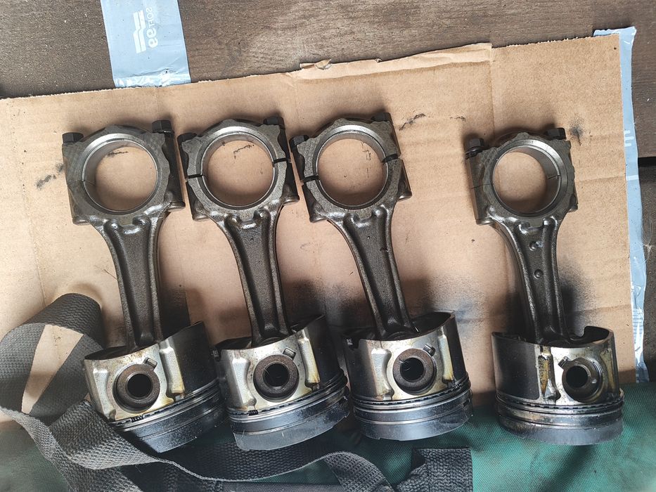 Meriva 1.7, zdth, skrzynia biegów, lampa, drzwi, maska, silnik,kolumna