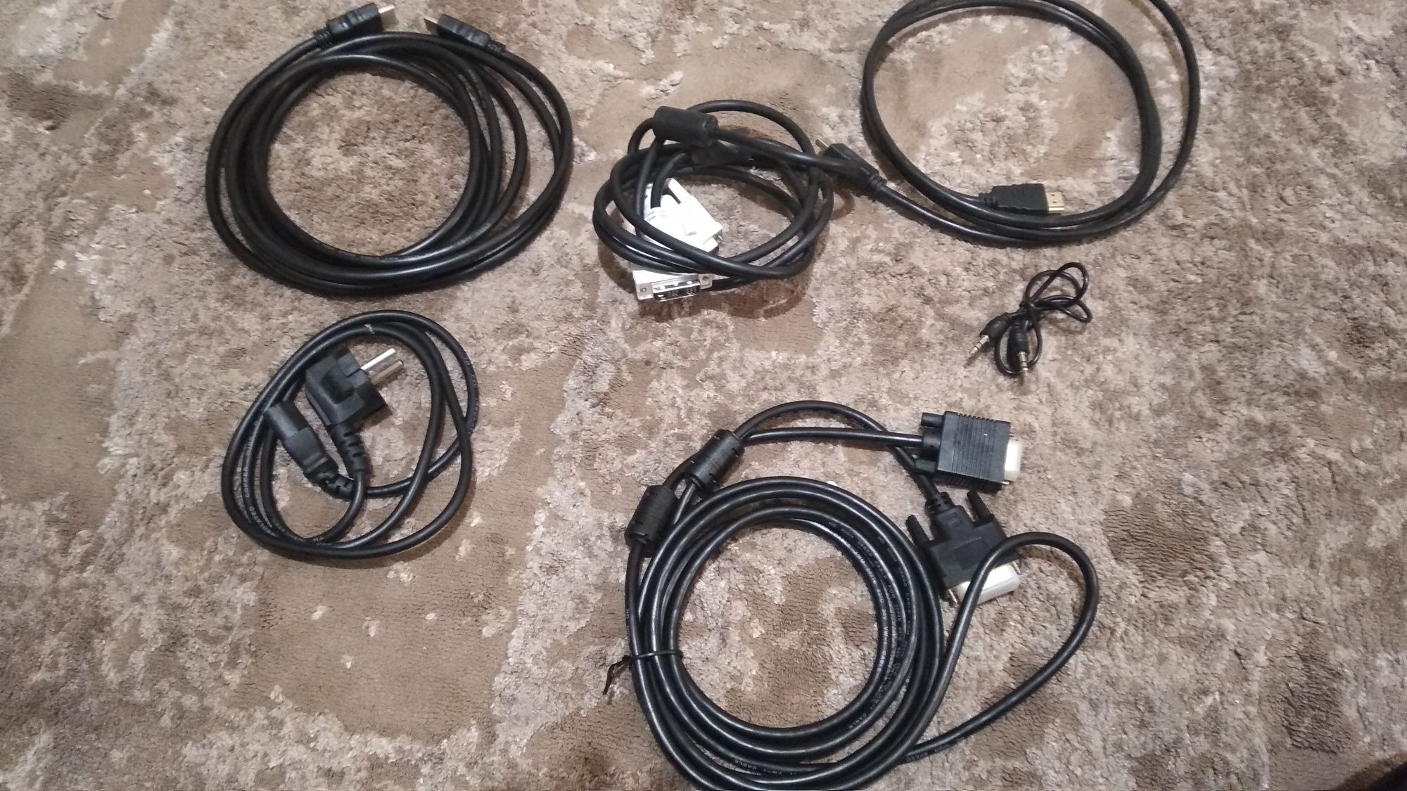 Кабелі HDMI, VGA, DVI, 3.5 jack