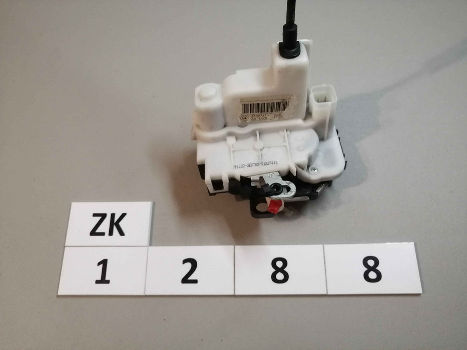 Fiat/Alfa/Lancia 500 07-15 замок дверей перед LH ZK1288 51827413