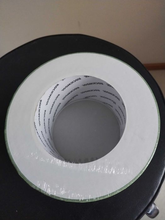 Одностороння клеюча стрічка для паробар'єрів і OSB.