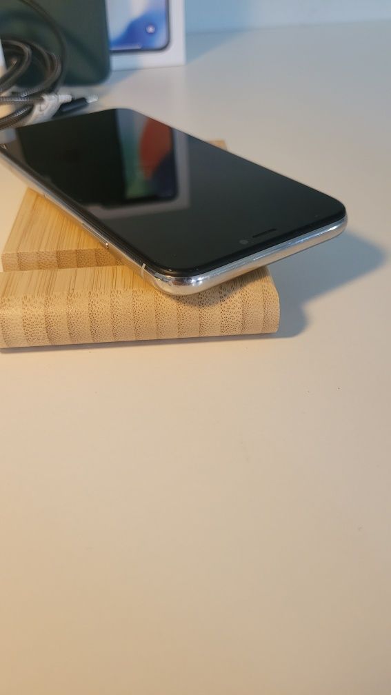 iPhone X • 100% Kondycji