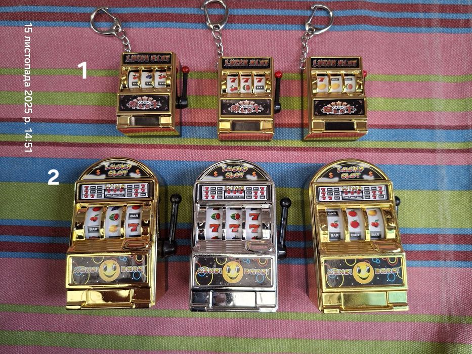 Казино брелок игровой автомат игрушки золотой серебристый casino