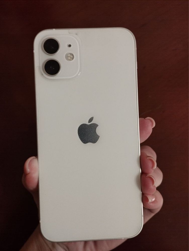 iPhone 12 64Gb white