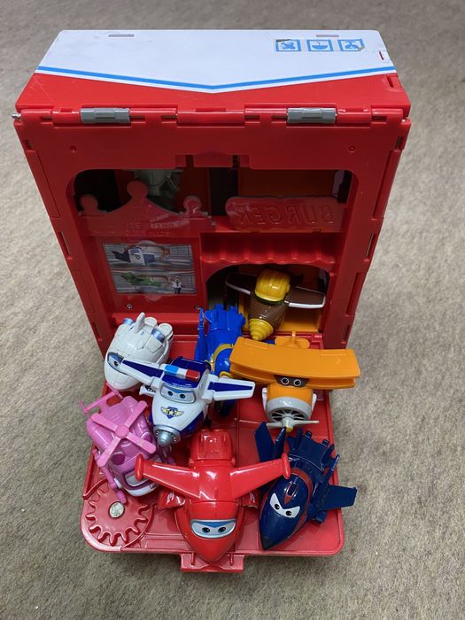 Super wings base e avioes