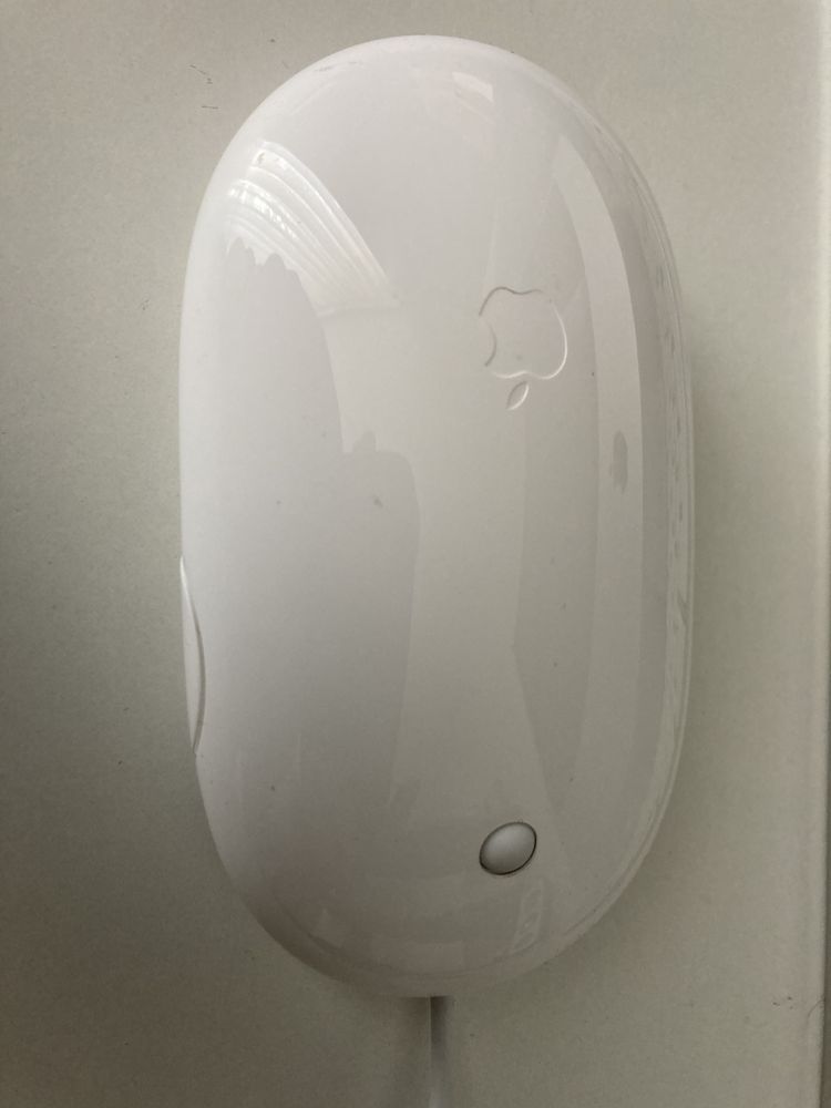 Продам IMac + клавиатура + мышка