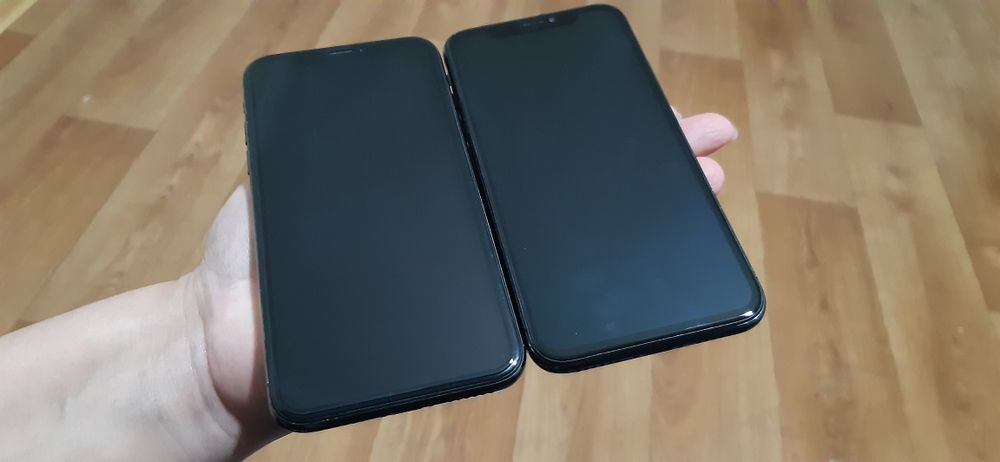 Продам два iPhone x 64ГБ