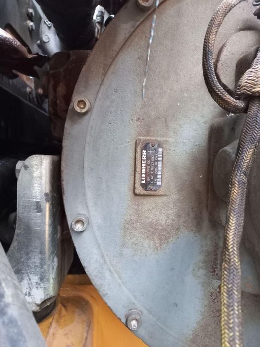 Екскаватор Liebherr 914 А, або окремо деталі