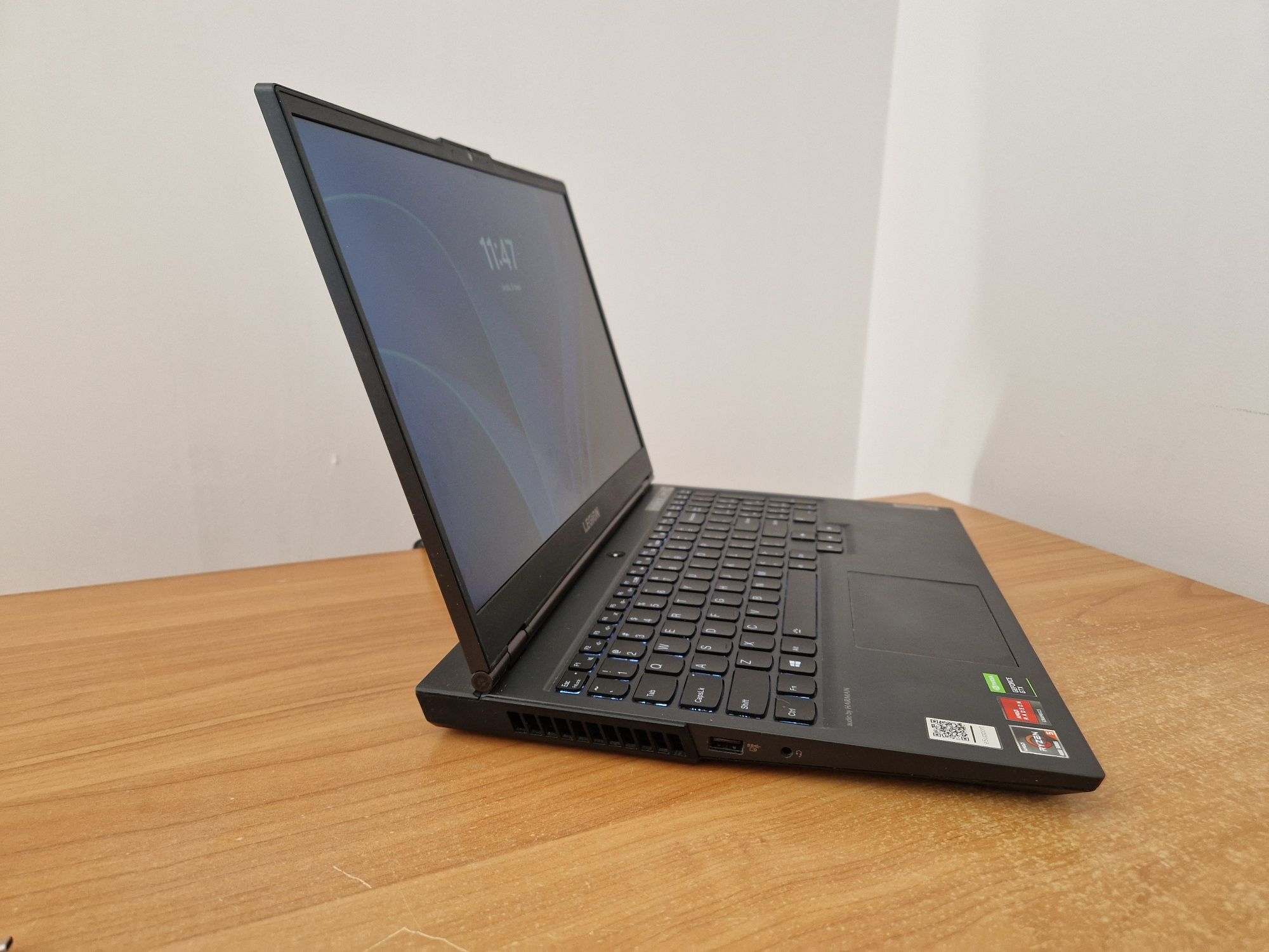 Laptop Lenovo Legion 5 Win11 16GB RAM 512GB SSD Ryzen 5 120hz