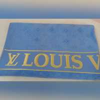 Louis Vuitton modny niebieski kolor