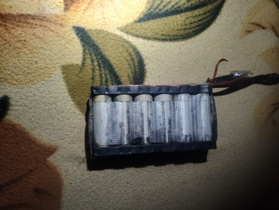 Акумулятор  робочий