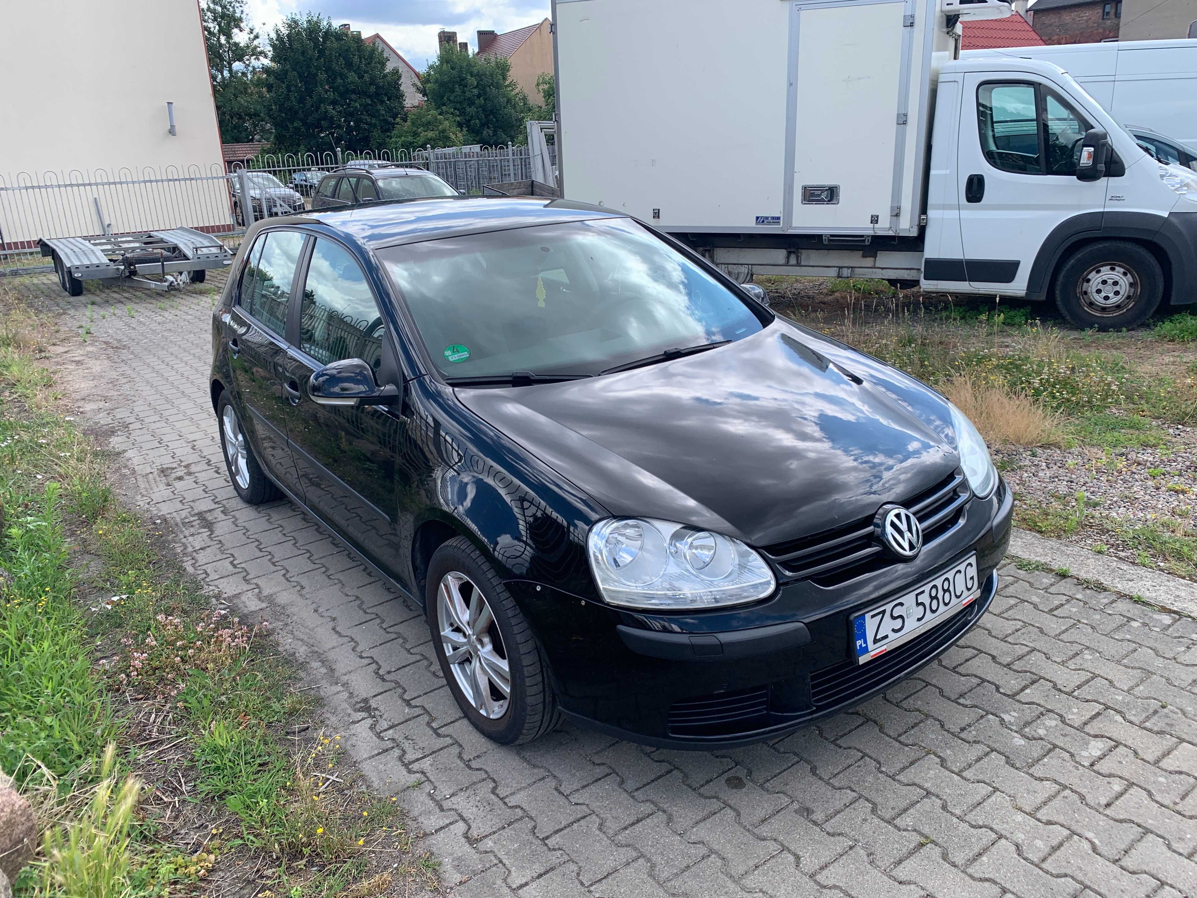 VW GOLF V 2006r. // 1.9 TDI / 105 KM // 5 drzwi // Hak // Klima