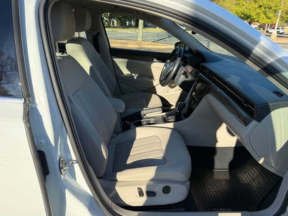 Volkswagen Passat SEL      2020