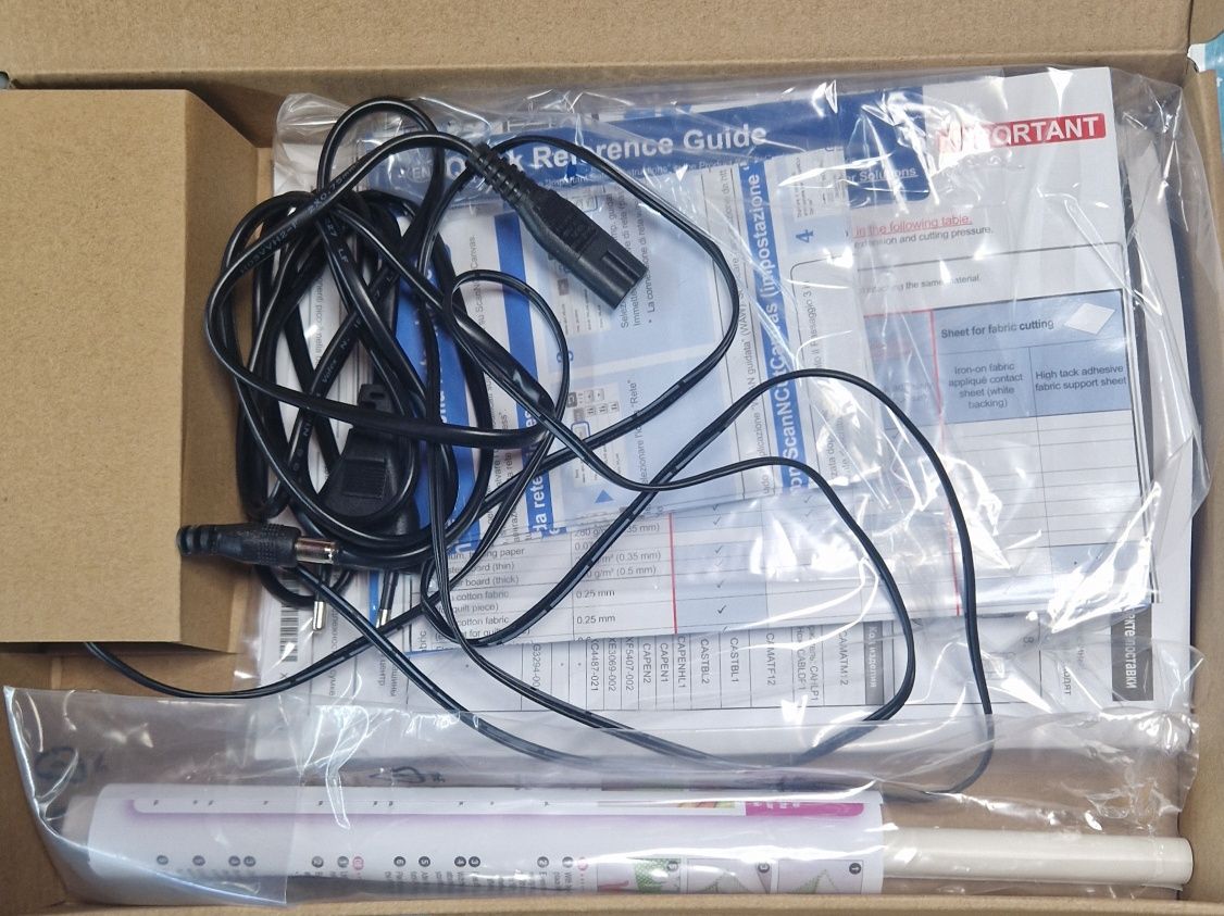 PLOTER Tnący BROTHER ScanNCut CM900 kodW24