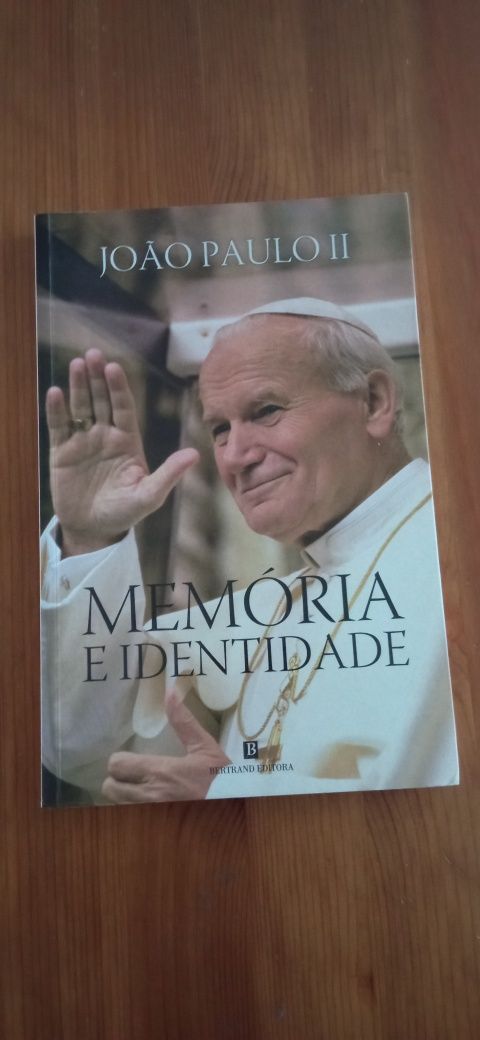 João Paulo II - memória e identidade