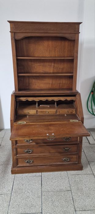 Escrivaninha de madeira maciça