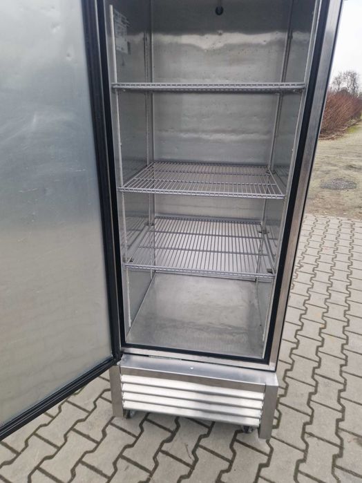 Szafa chłodnicza 700 l,chłodnia, lodówka NoFrost INOX