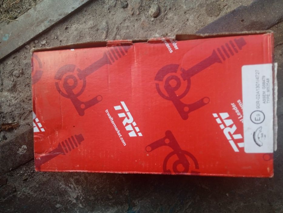 Продам задании колодки,на Лансер  9