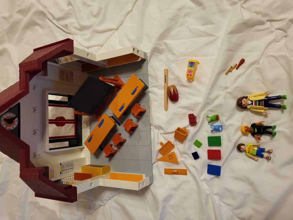 Klocki PLAYMOBIL City Life Szkoła 6865 , BRUDER