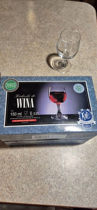 6 kieliszków do wina 150 ml Krosno