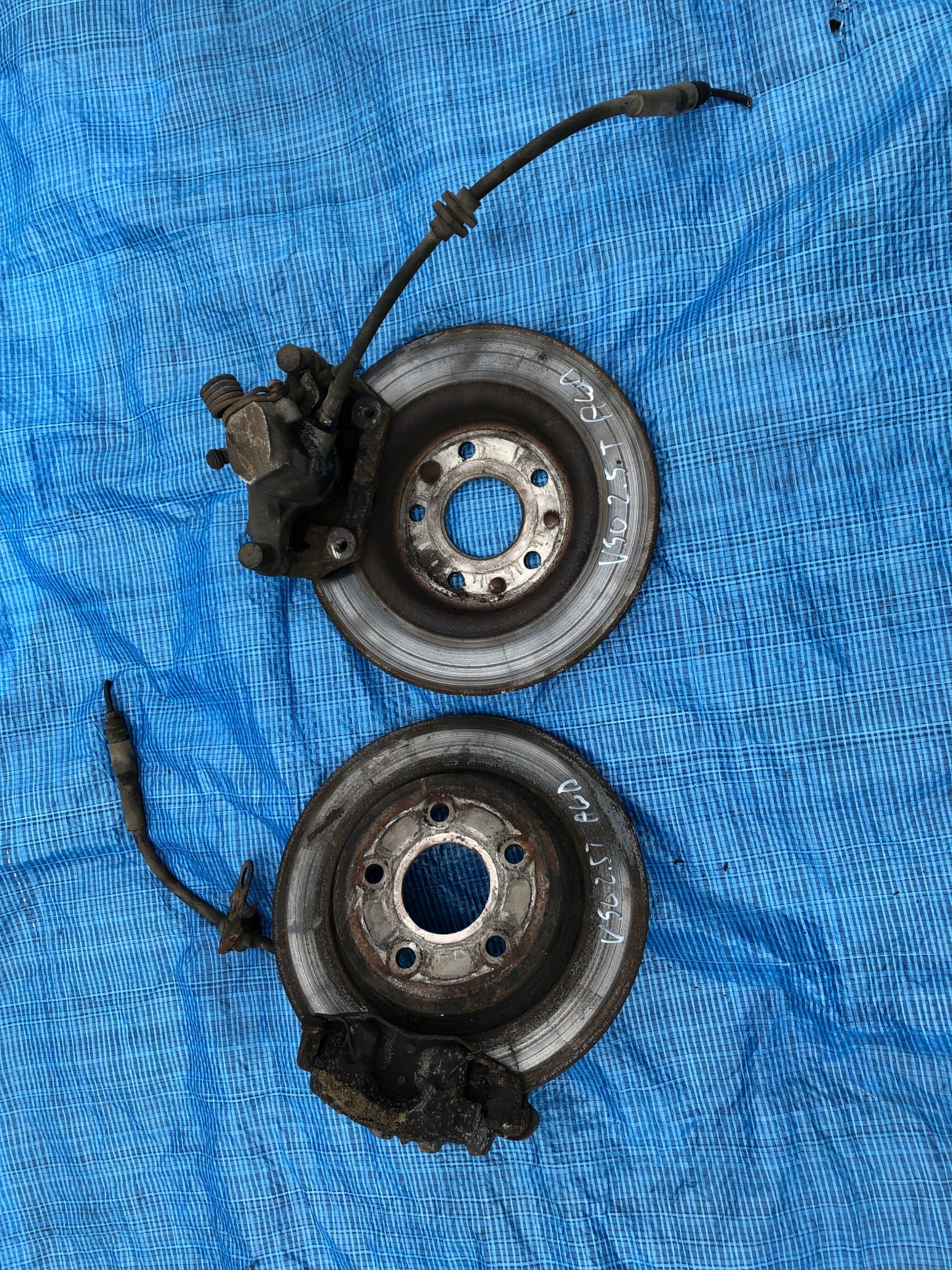 Zaciski Tarcze Tył V50 S40/2.5 T5 Awd 280 Mm