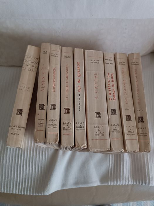 Vendo 8 livros de Eça de Queiroz
