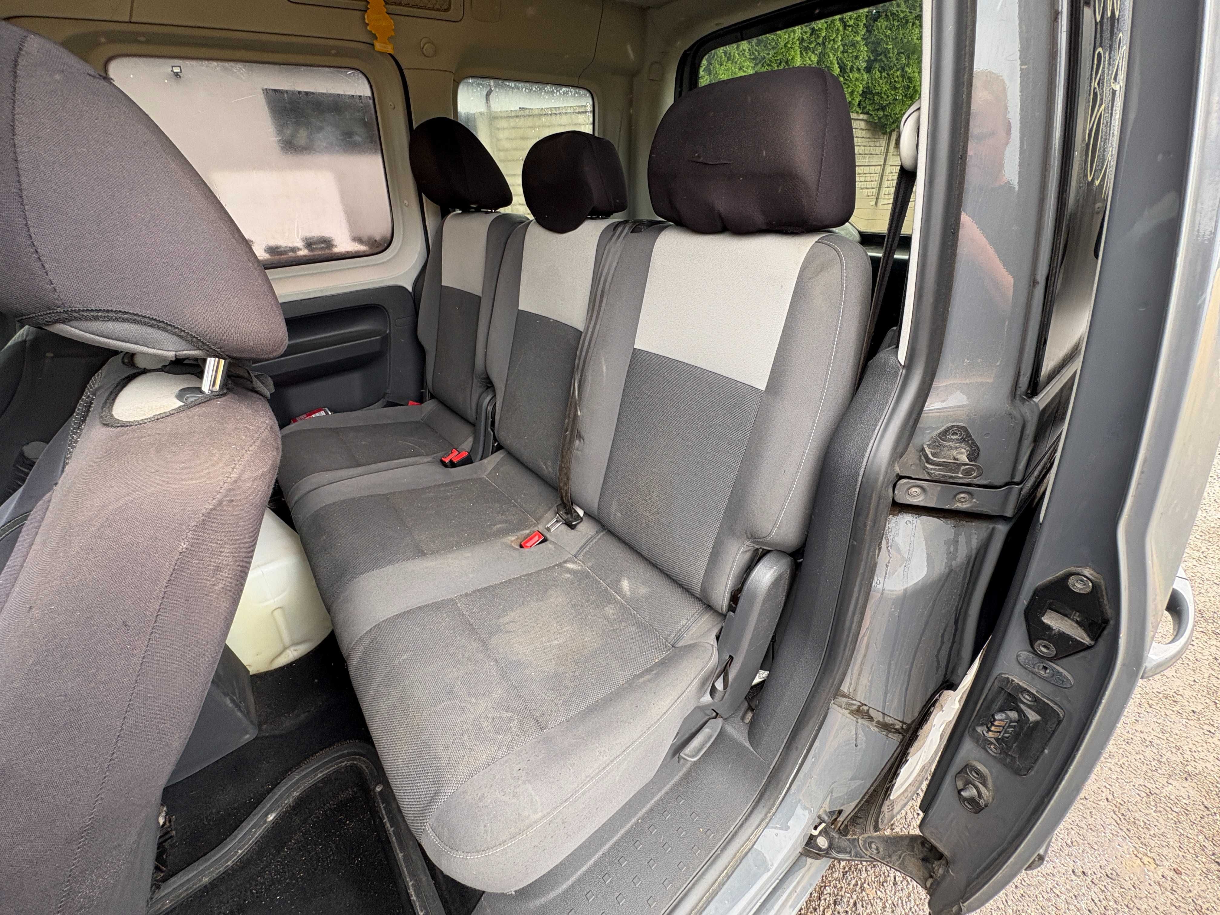 Volkswagen Caddy 3 fl 1.6 tdi w całości na części