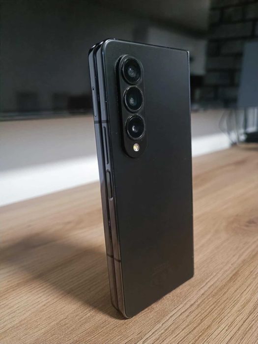 Samsung galaxy fold 4 512/12