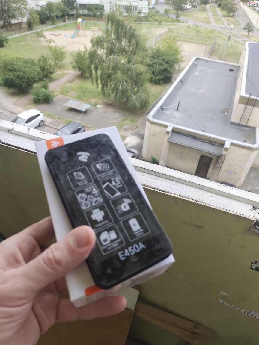 Смартфон 2E TWOE E450A