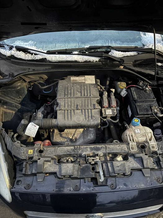 Fiat Punto 1.4 78KM 2007r Przebieg 94 TYS Pali Jeździ lekko uszkodzony