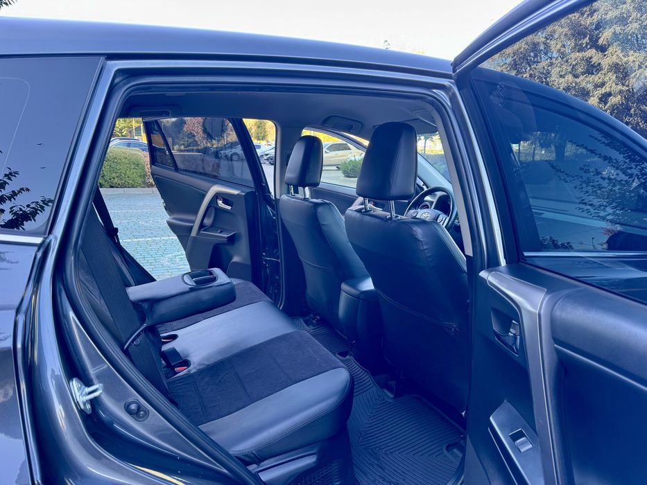 Toyota Rav-4 Hybrid