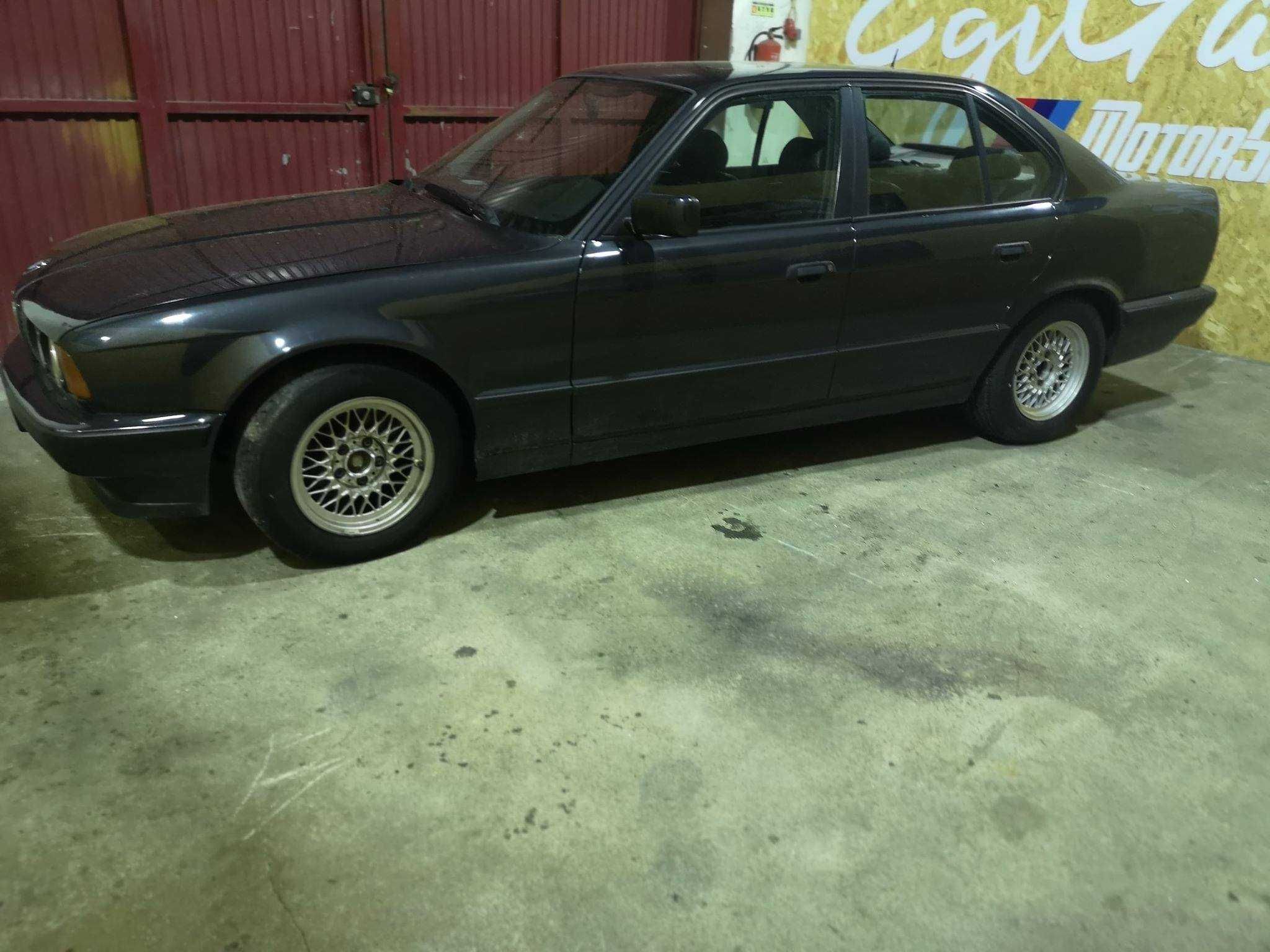 BMW E34 525i 24V _ Para Peças