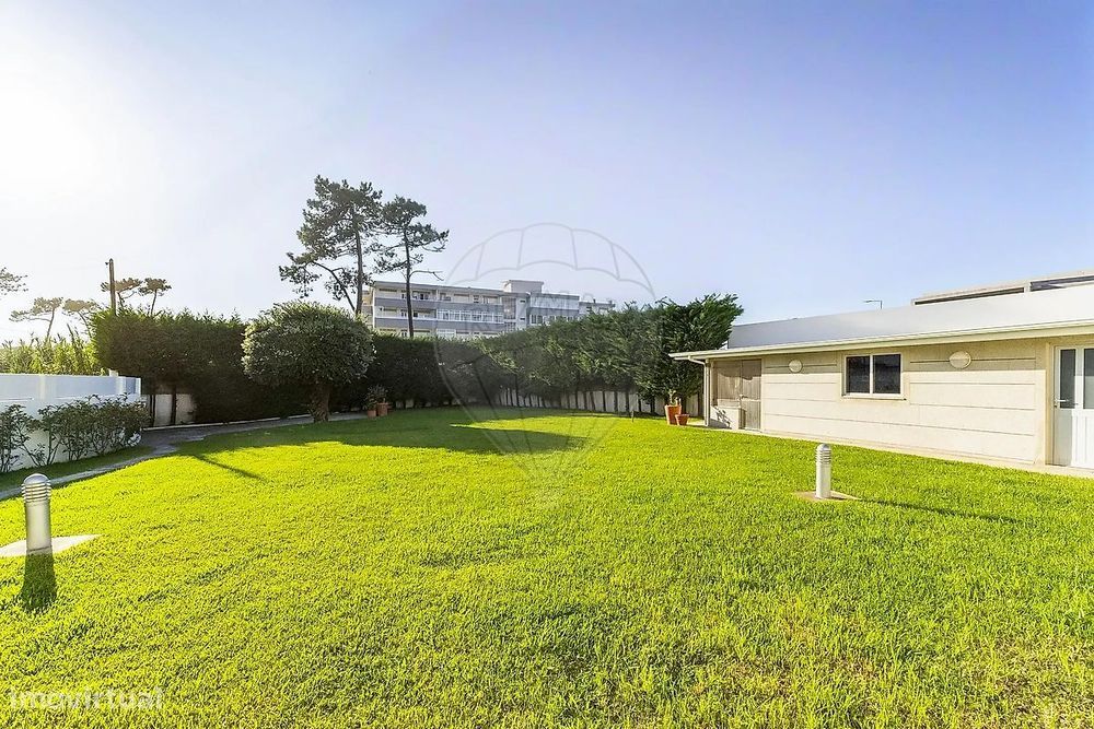 Moradia T4 para venda