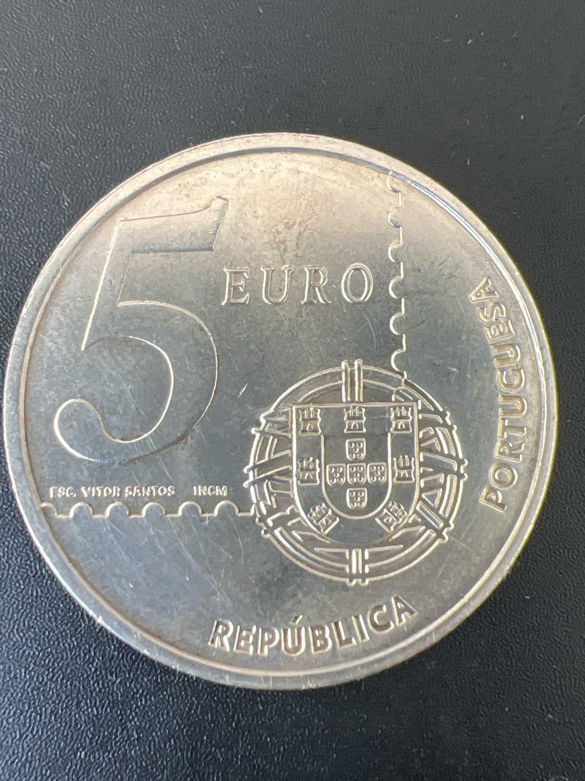 5€ - 150 Anos do Primeiro Selo Português (o famoso “D. Maria II”,