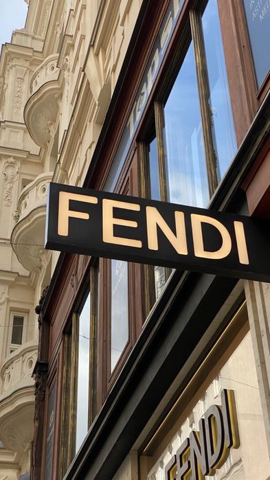 Свитер FENDI Оригинал!