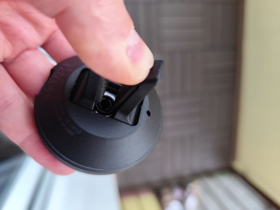 SP Connect Charging Vent Mount