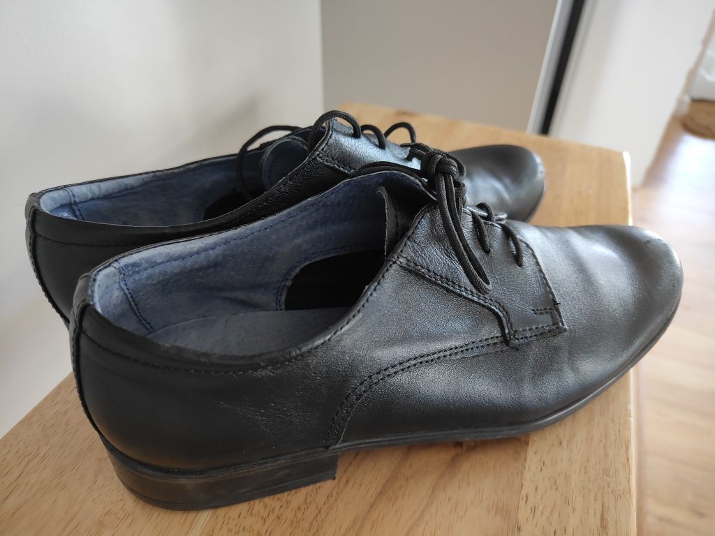 Buty komunijne eleganckie skóra r.36