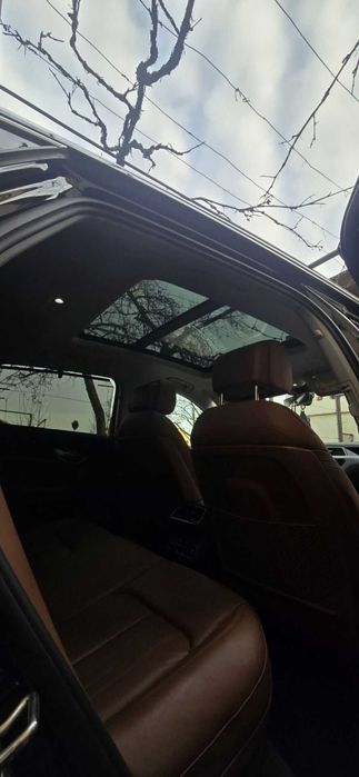 продж авто Audi e-tron