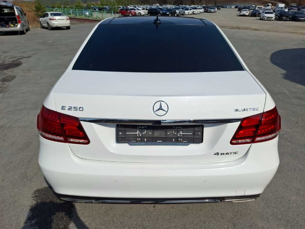 2016 Benz E-Class W212 E250 Bluetec 4MATIC на площадці