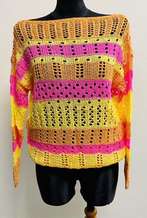 sweterek z ażurowym splotem