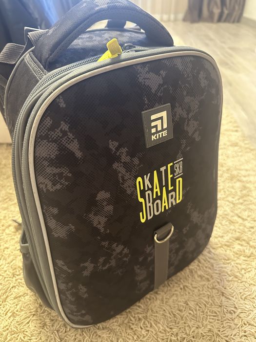 Продам ортопедичний шкільний портфель Kite