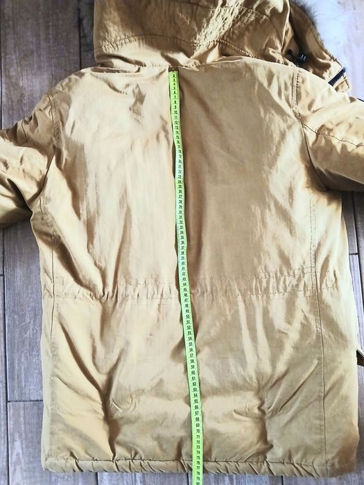 Зимова куртка чоловіча