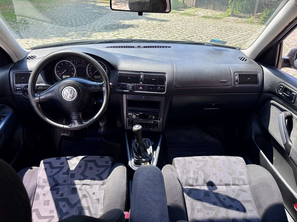Golf 4 1.6 lpg/ klima / grzane fotele / bez wkladu / bez korozji