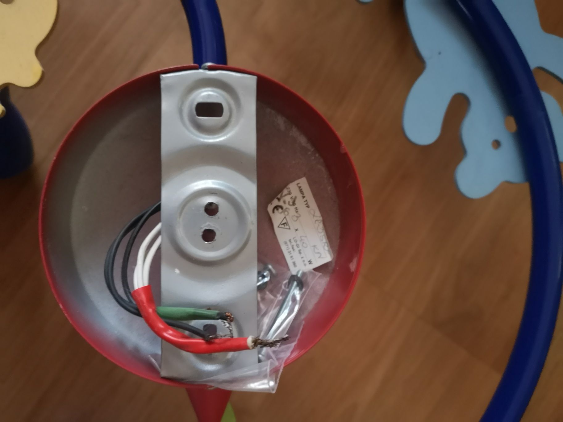 Lampa do pokoju dziecięcego