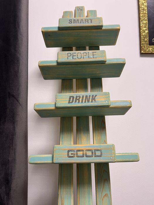 Винна полиця ручна робота