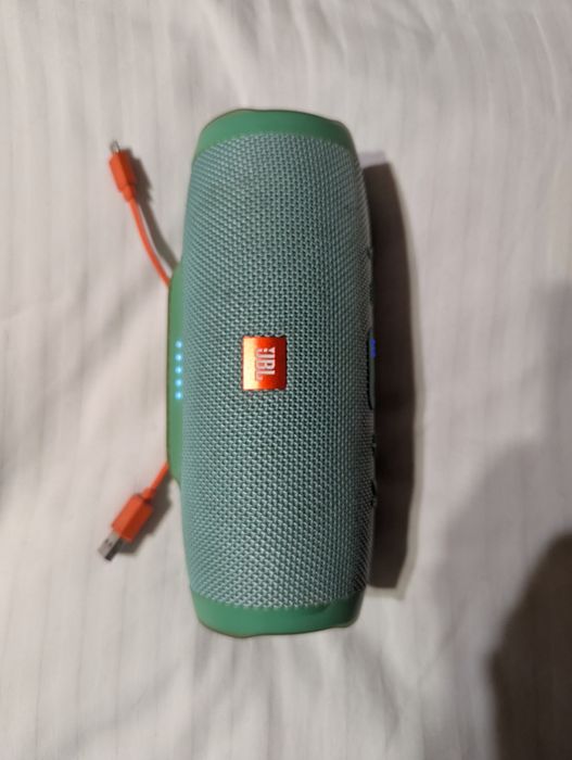 Блютуз колонка JBL Charge 3