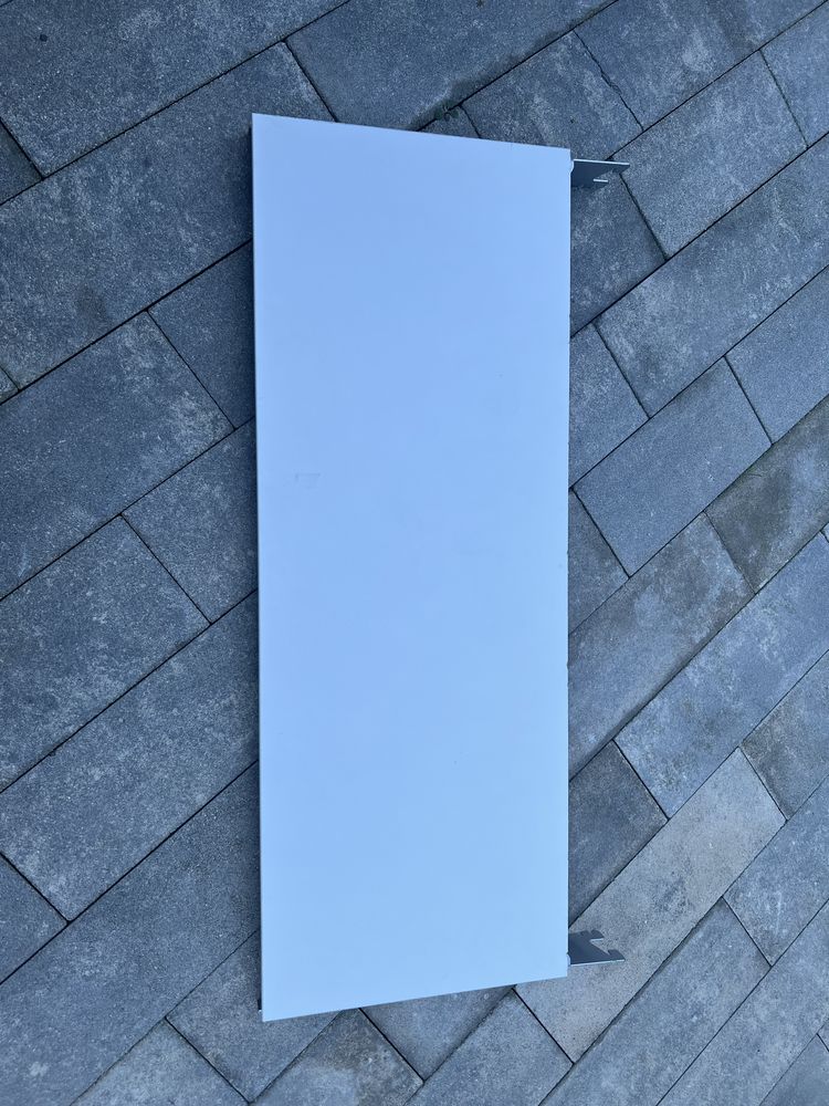 Półki-płyty białe meblowe ze wspornikami 89x33cm