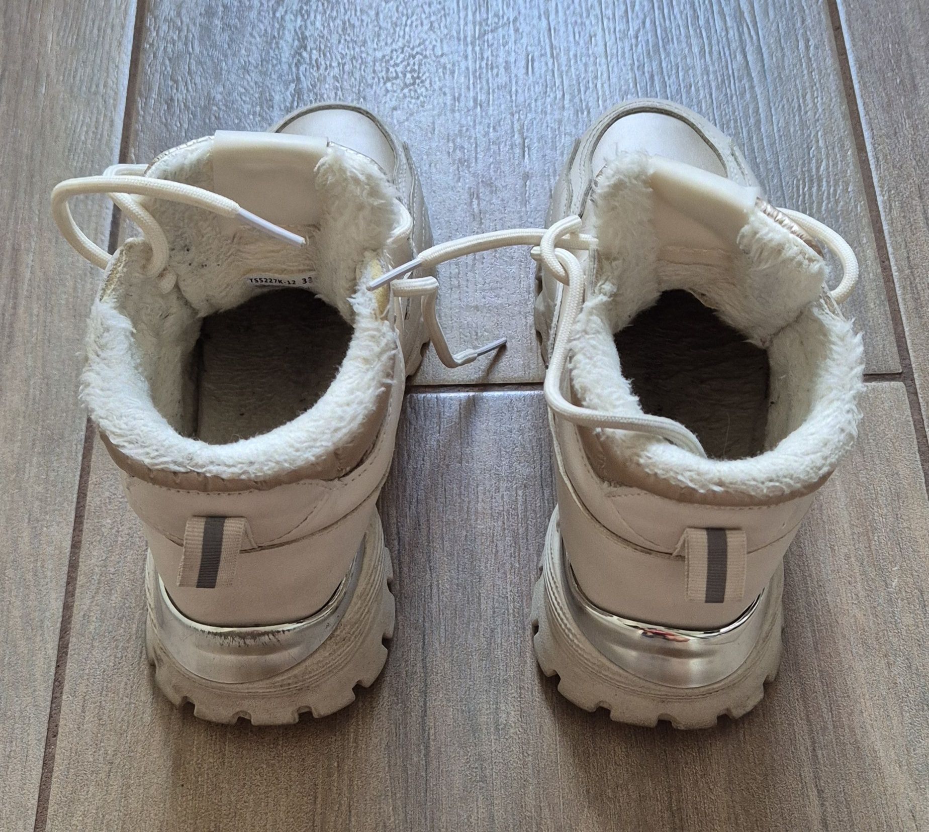 Buty zimowe ocieplane dla dziewczynki DeeZee r. 33. Stan idealny