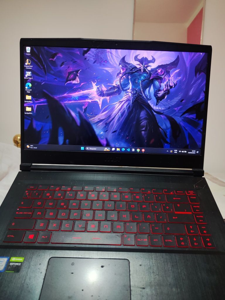 Laptop MSI Thin 9SEXR - para jogos e trabalho