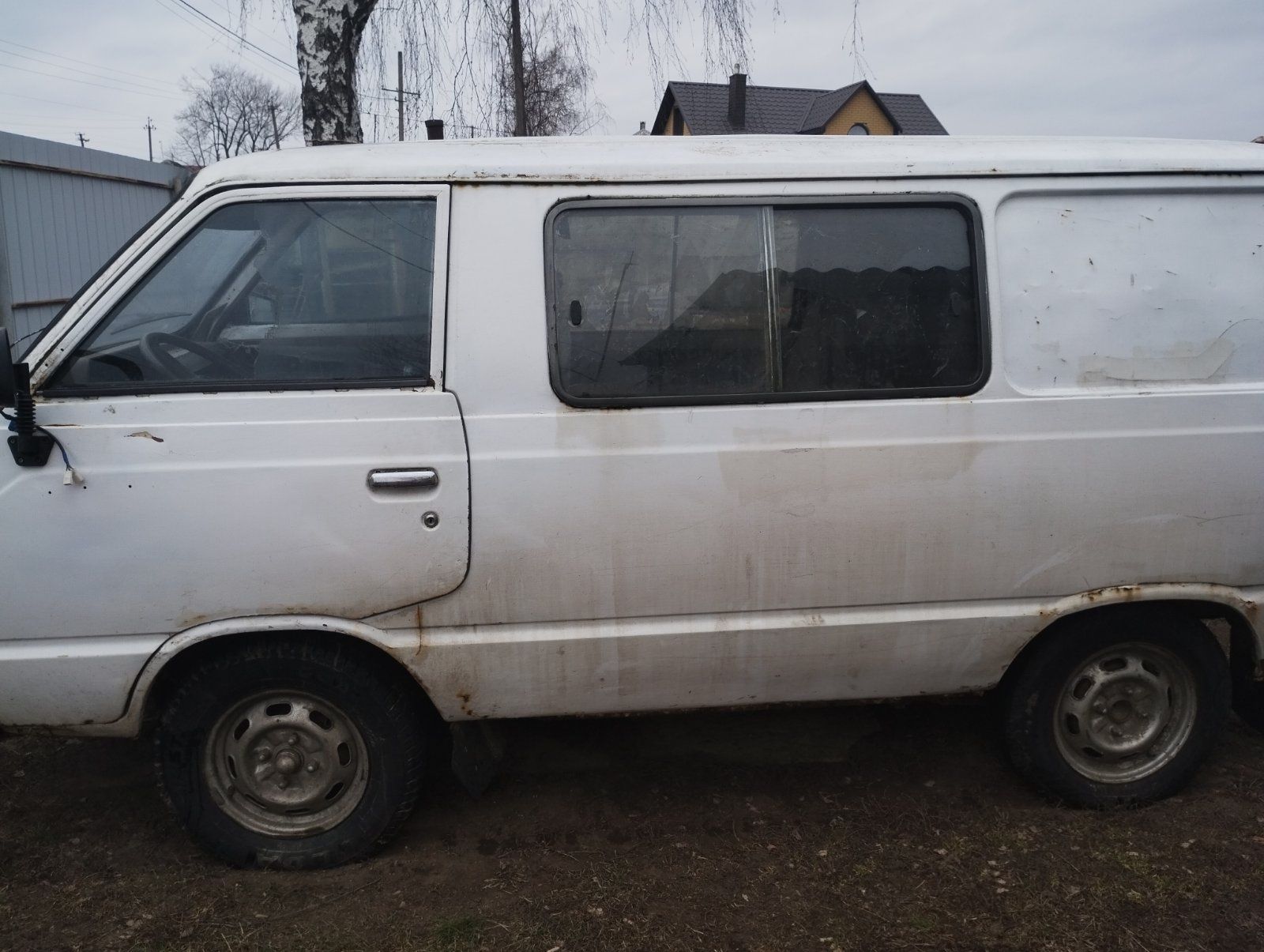 Toyota Hi Ace 2000