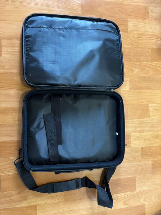 Сумка для ноутбуку на 15,6ʼʼ дюймів, на 39,5*29 см, металева фурнітура